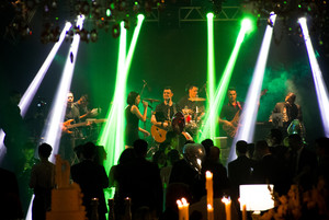 Banda Nas Nuvens - Carlos & Gabriela - Espa�o Patr�cia