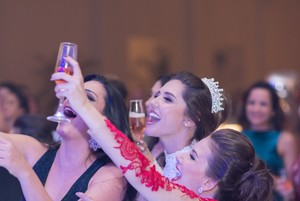 Banda Nas Nuvens - Gabi & Carlos - Espa�o Patr�cia Buffet